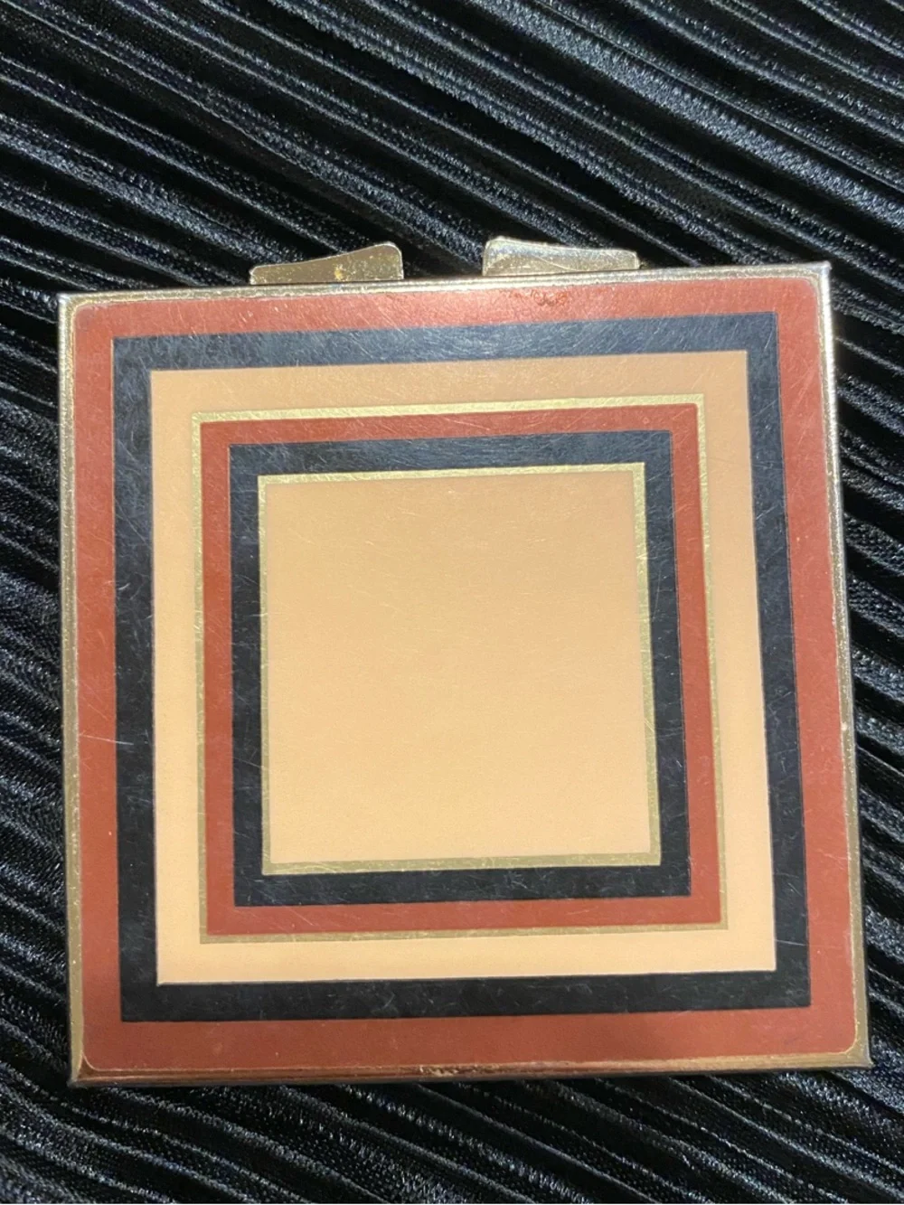 Retro Geometric Square Compact in Tan, Black & Rust